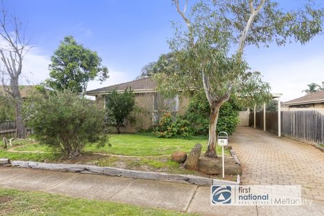 35 Lachlan Rd, Melton South, VIC 3338