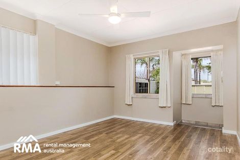 Property photo of 46 Hartland Way Warnbro WA 6169