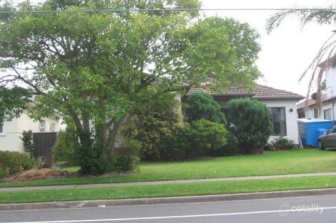 180 Bransgrove Rd, Panania, NSW 2213