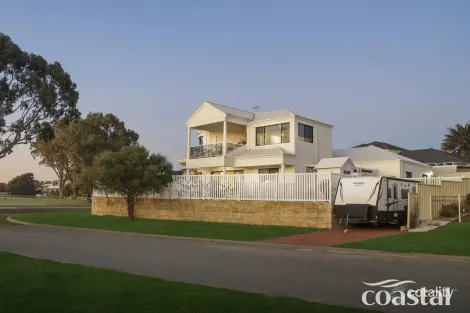 Property photo of 61 Hickman Road Silver Sands WA 6210