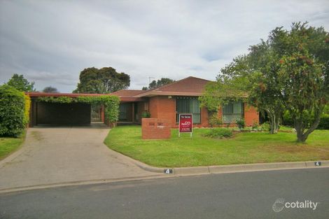 Property photo of 4 Monique Close Sale VIC 3850