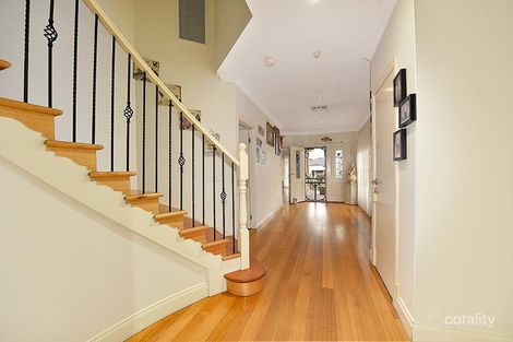 Property photo of 5 Kestrel Close Reservoir VIC 3073