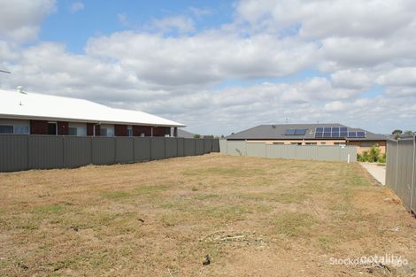 6 Pratia Cl, Maddingley, VIC 3340