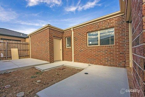 Property photo of 13 Amelie Parade Tarneit VIC 3029