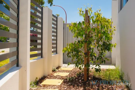 Property photo of 9/13 Central Terrace Beckenham WA 6107