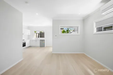 Property photo of 5 Yarraman Avenue Frenchs Forest NSW 2086