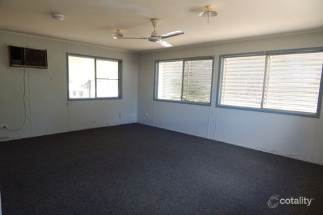 Property photo of 4 Yeates Crescent Dysart QLD 4745
