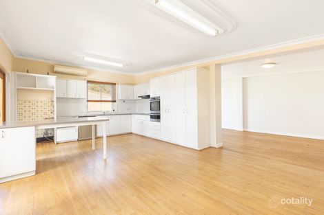 Property photo of 2 Reen Street St James WA 6102