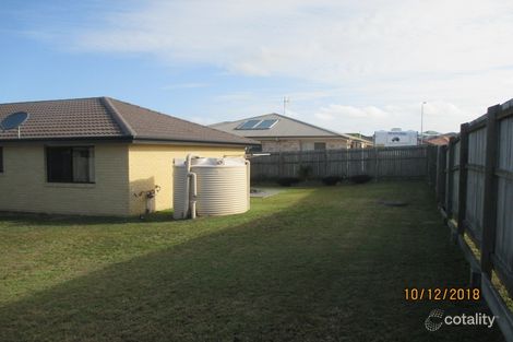 Property photo of 11 Bayridge Heights Drive Nikenbah QLD 4655