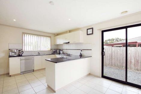 Property photo of 2 Mosig Court Noble Park North VIC 3174