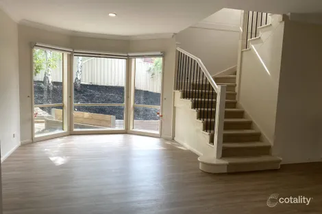 Property photo of 7 Kauri Court Hampton Park VIC 3976