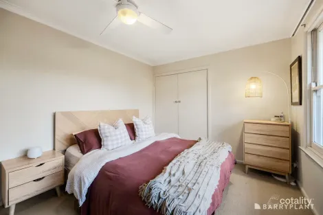 Property photo of 35 Kenmare Street Watsonia VIC 3087