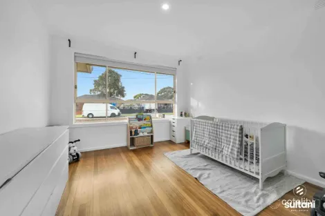 Property photo of 4 Glenys Court Dandenong VIC 3175
