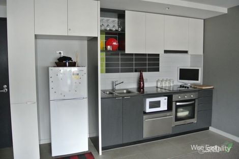 1004/815 Bourke St, Docklands, VIC 3008