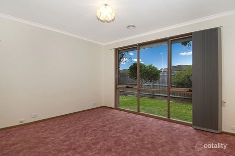 Property photo of 2 Wills Court Cranbourne North VIC 3977