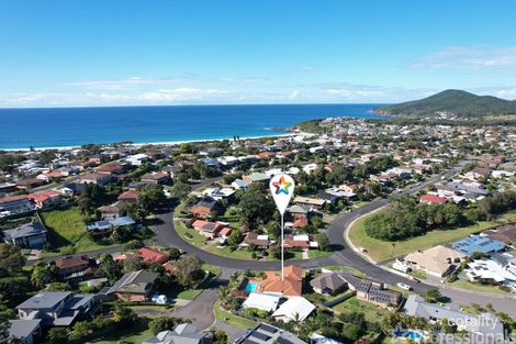 Property photo of 1 Belton Way Forster NSW 2428