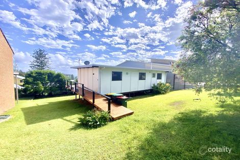 Property photo of 39 High Street Black Head NSW 2430