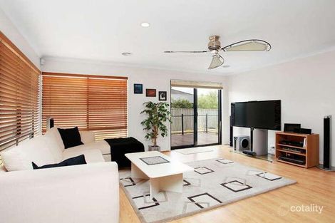 Property photo of 13 Dennis Close Lynbrook VIC 3975