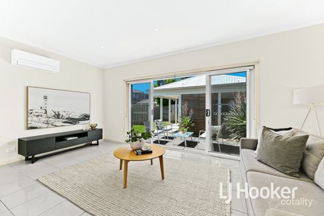 Property photo of 23 Pendula Place Pakenham VIC 3810