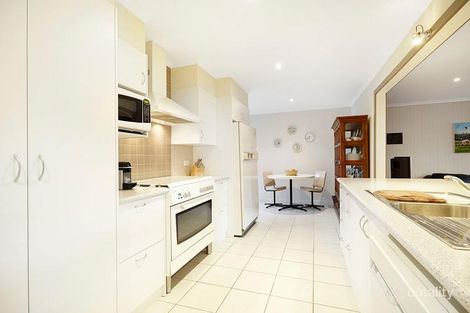 Property photo of 11 Foster Avenue Glen Huntly VIC 3163