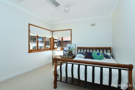 Property photo of 15 Henderson Street Newtown QLD 4350