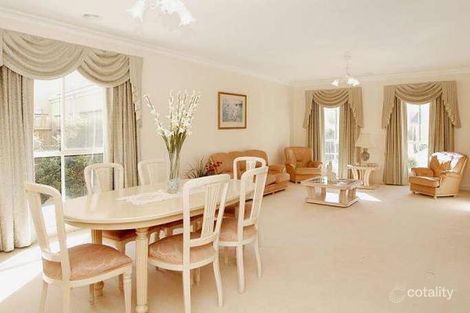 Property photo of 43 Blackman Crescent Taylors Lakes VIC 3038