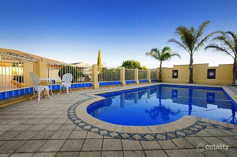 Property photo of 16 Golden Ash Grove Hoppers Crossing VIC 3029