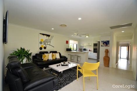 Property photo of 40 Pine Valley Drive Robina QLD 4226