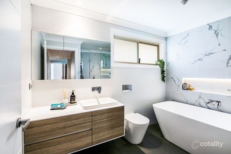 Property photo of 11 Kingfisher Crescent Grays Point NSW 2232