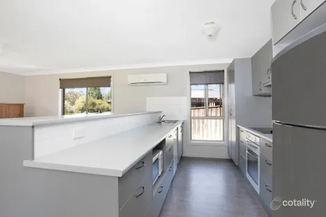 Property photo of 3 Walton Place Moss Vale NSW 2577