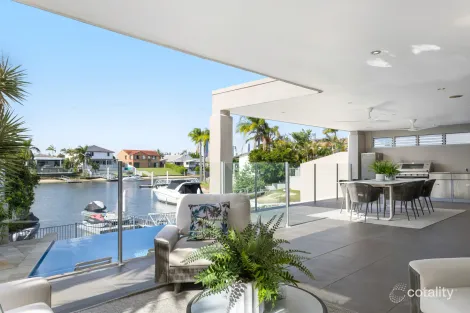 Property photo of 11 Saywell Street Bundall QLD 4217