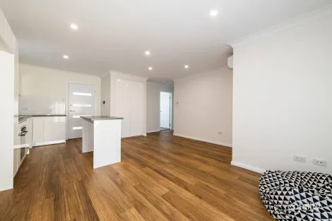 Property photo of 38 Algie Crescent Kingswood NSW 2747