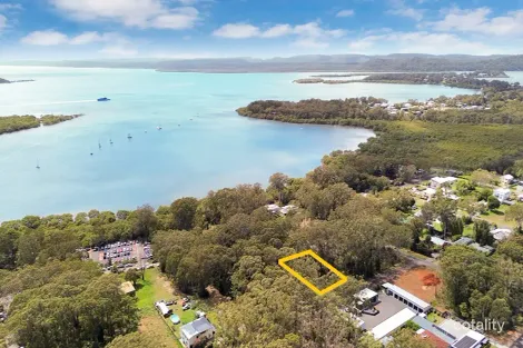 13-15 Fernbrook Ave, Russell Island, QLD 4184