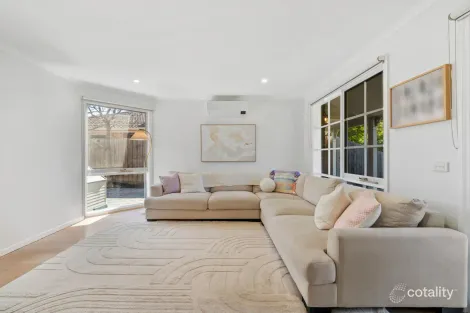 Property photo of 24 Theodore Terrace Berwick VIC 3806