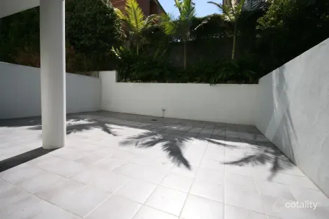 Property photo of 284 Vulture Street Kangaroo Point QLD 4169