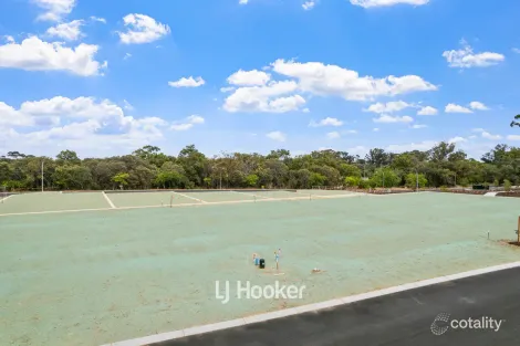 Property photo of 10 Lambert Loop College Grove WA 6230