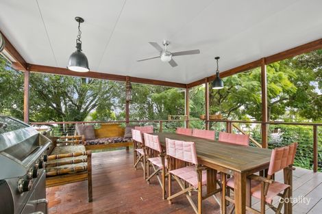 Property photo of 105 Wilson Street Labrador QLD 4215
