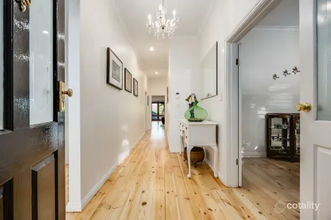 Property photo of 12 Oakleigh Avenue Magill SA 5072