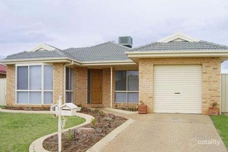 20 Dunvarleigh Cres, Griffith, NSW 2680