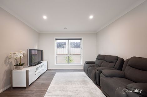 Property photo of 15 Grieve Way Wodonga VIC 3690