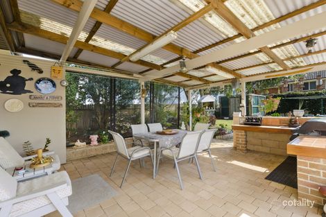 Property photo of 18 Gahans Lane Woonona NSW 2517