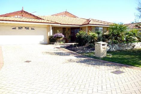 13 Heath Pl, Thornlie, WA 6108