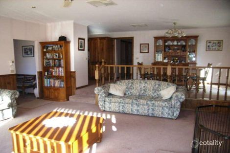 Property photo of 5 Benjamin Court Spring Gully VIC 3550