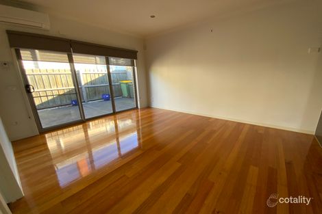Property photo of 1/128 Rathcown Road Reservoir VIC 3073