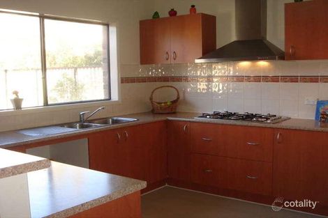 Property photo of 6 Heathland Way Dingley Village VIC 3172