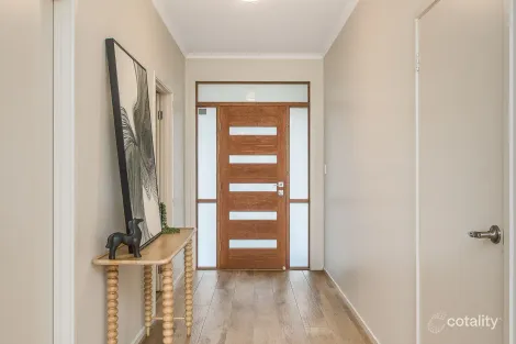 Property photo of 11 Skipton Crescent Mount Barker SA 5251