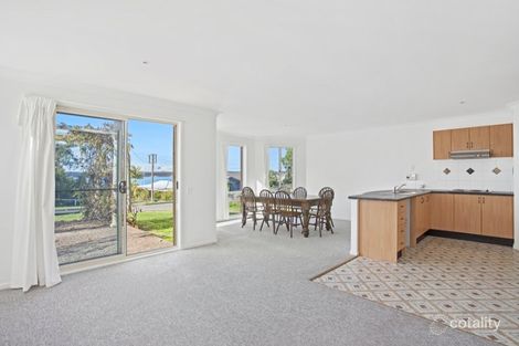 Property photo of 10 Sunshine Parade Sunshine NSW 2264