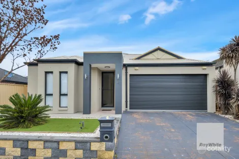 42 ST VINCENT WAY, CAROLINE SPRINGS, VIC 3023