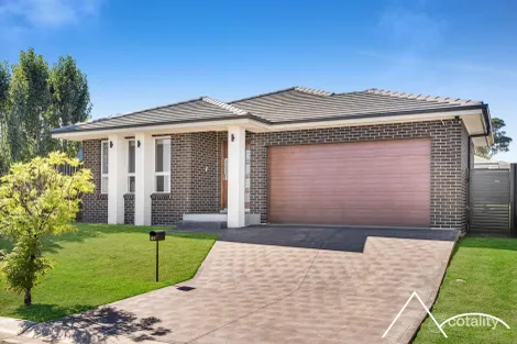 67 Highland Cres, Thirlmere, NSW 2572