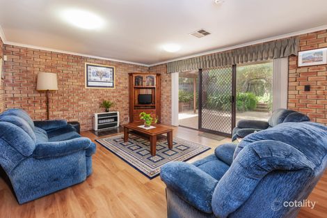 Property photo of 2 Dean Close Halls Head WA 6210